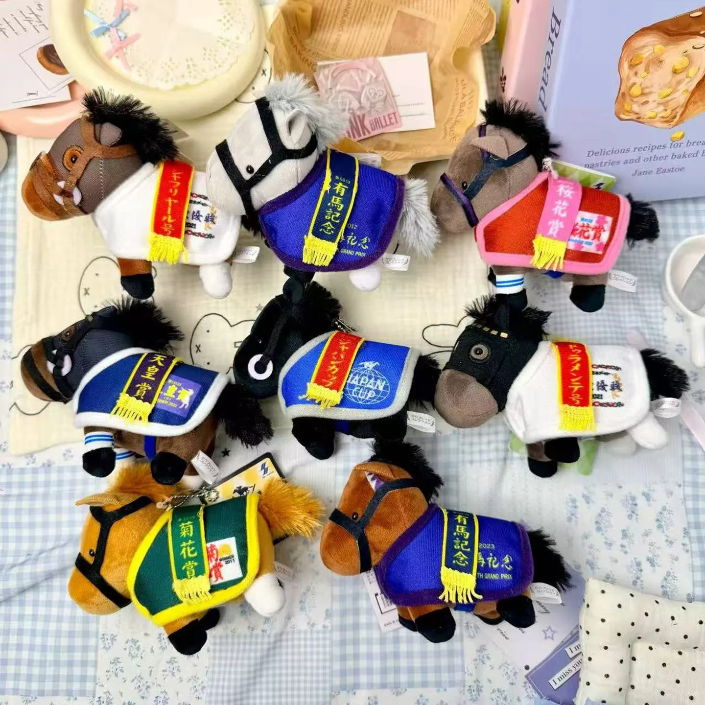 

Мини Q-версия Foal плюшевое имя лошади легенда украшения серия кукла кулон для детей фанаты подарок