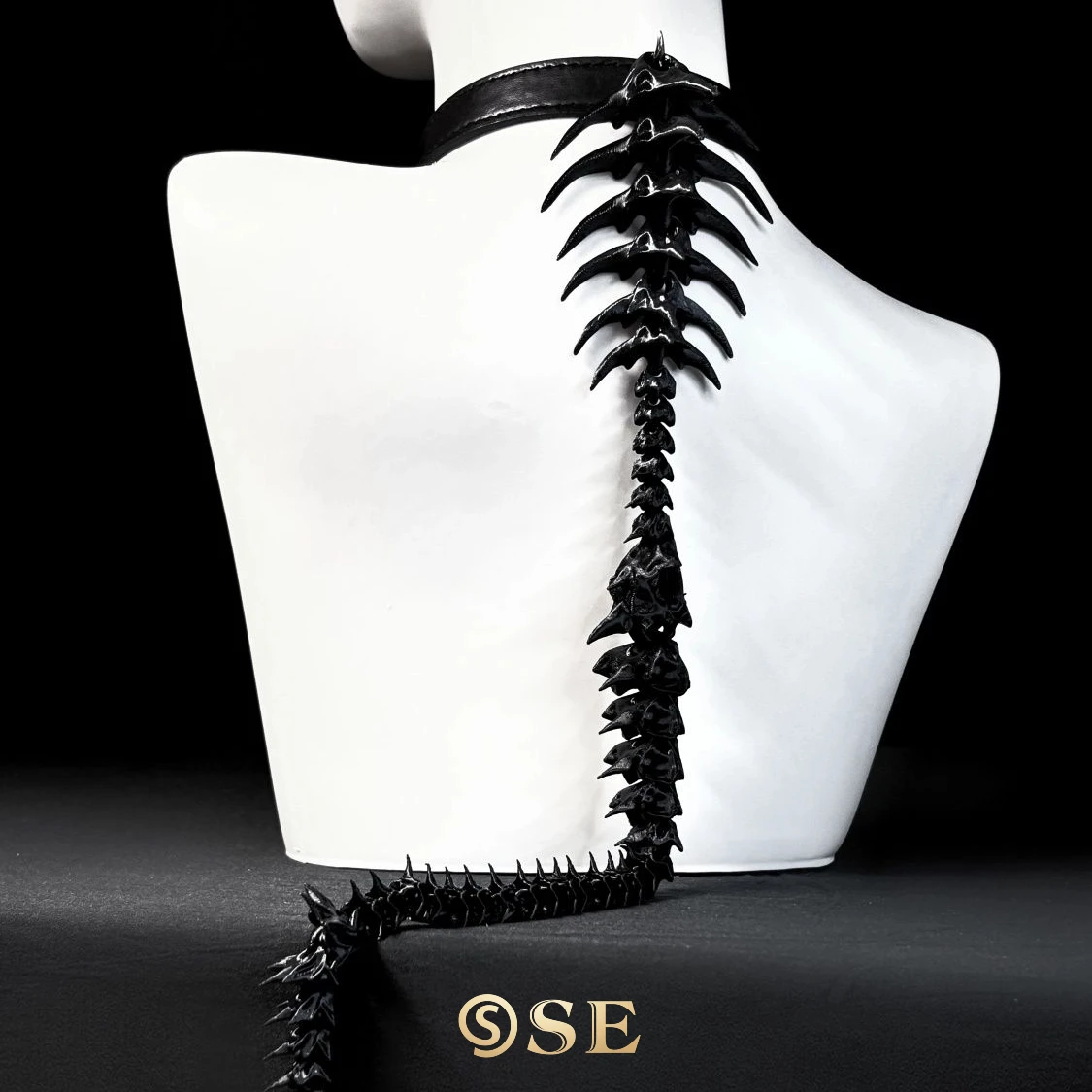 

Gothic Style Collar Bionic Spine Chain The Back-adorned Spine Necklace In A Subculture Dark And Niche Gothic Style Is A Jewelry