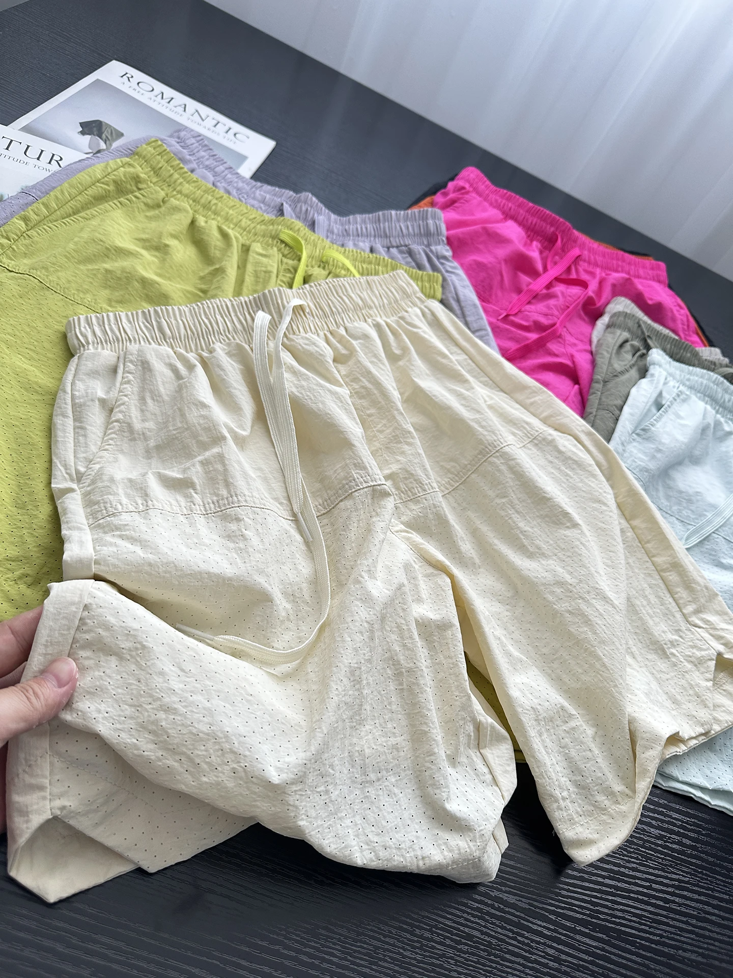 Lightweight Quick Dry Breathable Mesh Beach Pants Men's Outdoor Sports Fitness Trousers Casual Straight Leg Pants Nylon
