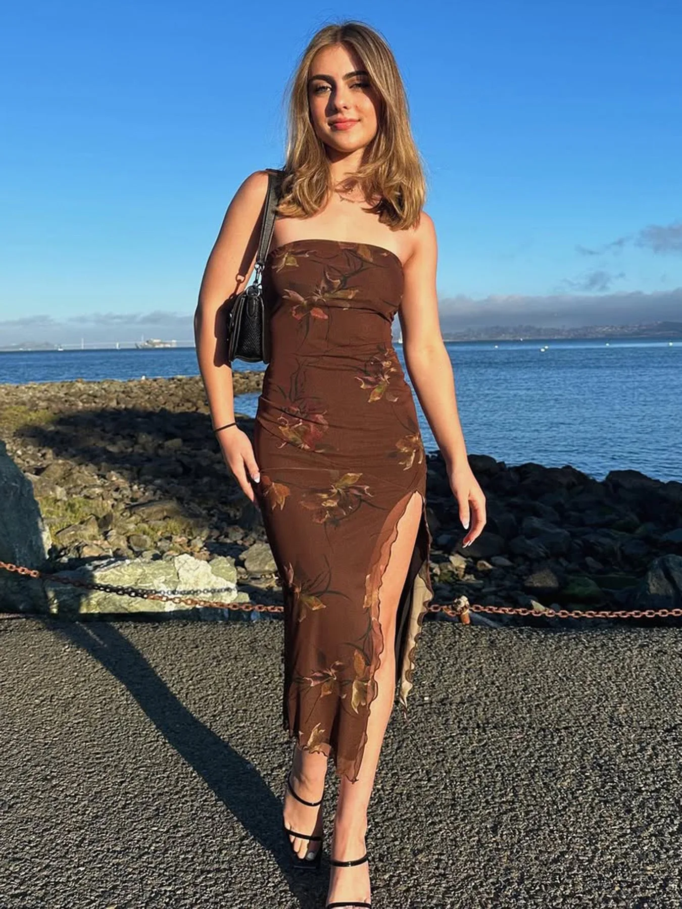 Vestido ajustado de fiesta de noche para mujer, temperamento Fairycore Cottagecore entrecruzado, manga abombada, dobladillo de burbuja, cintas, patrón de fresa