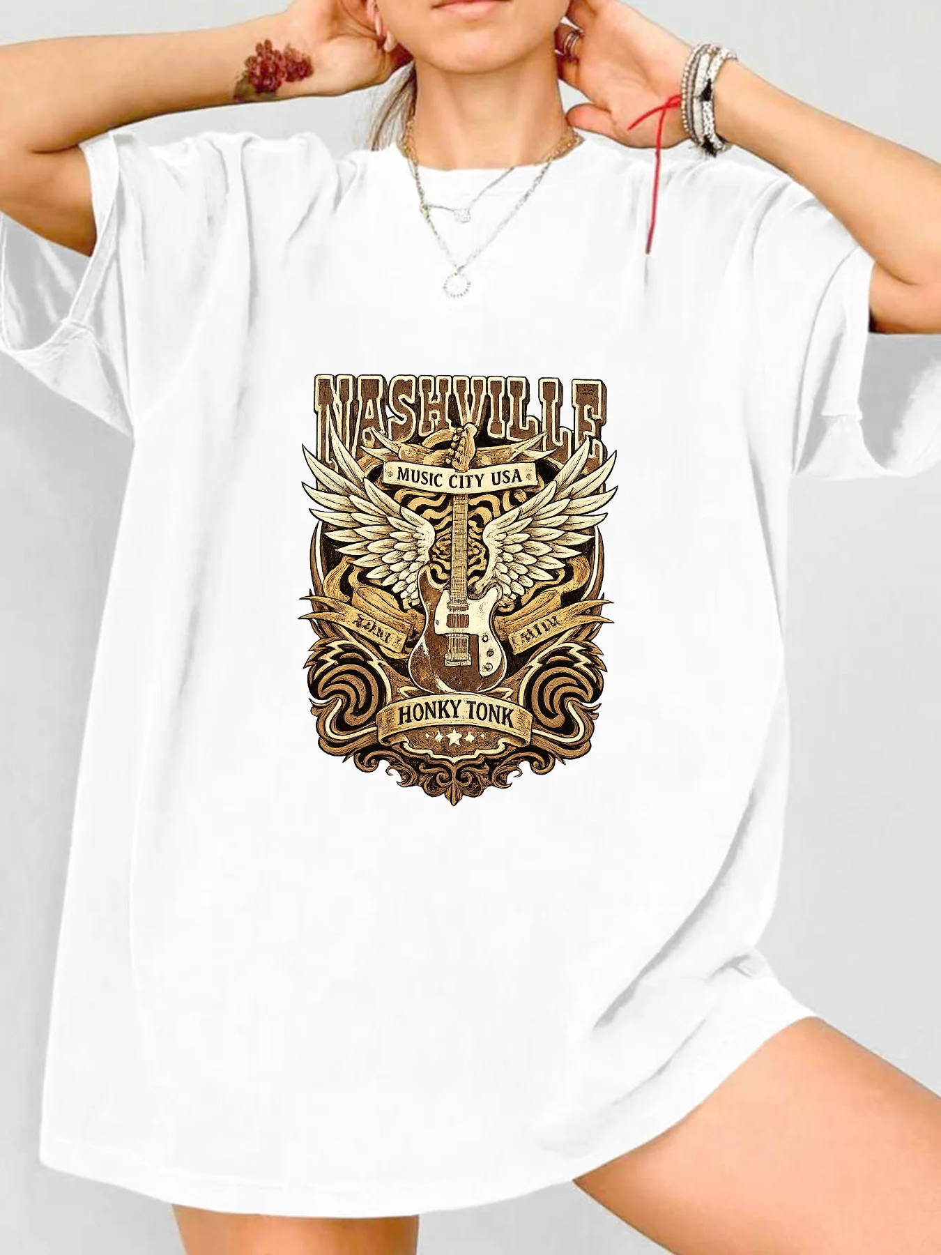 

【WDS00191】Женская футболка больших размеров с круглым вырезом, короткими рукавами, эластичными полурукавами и модными принтами.