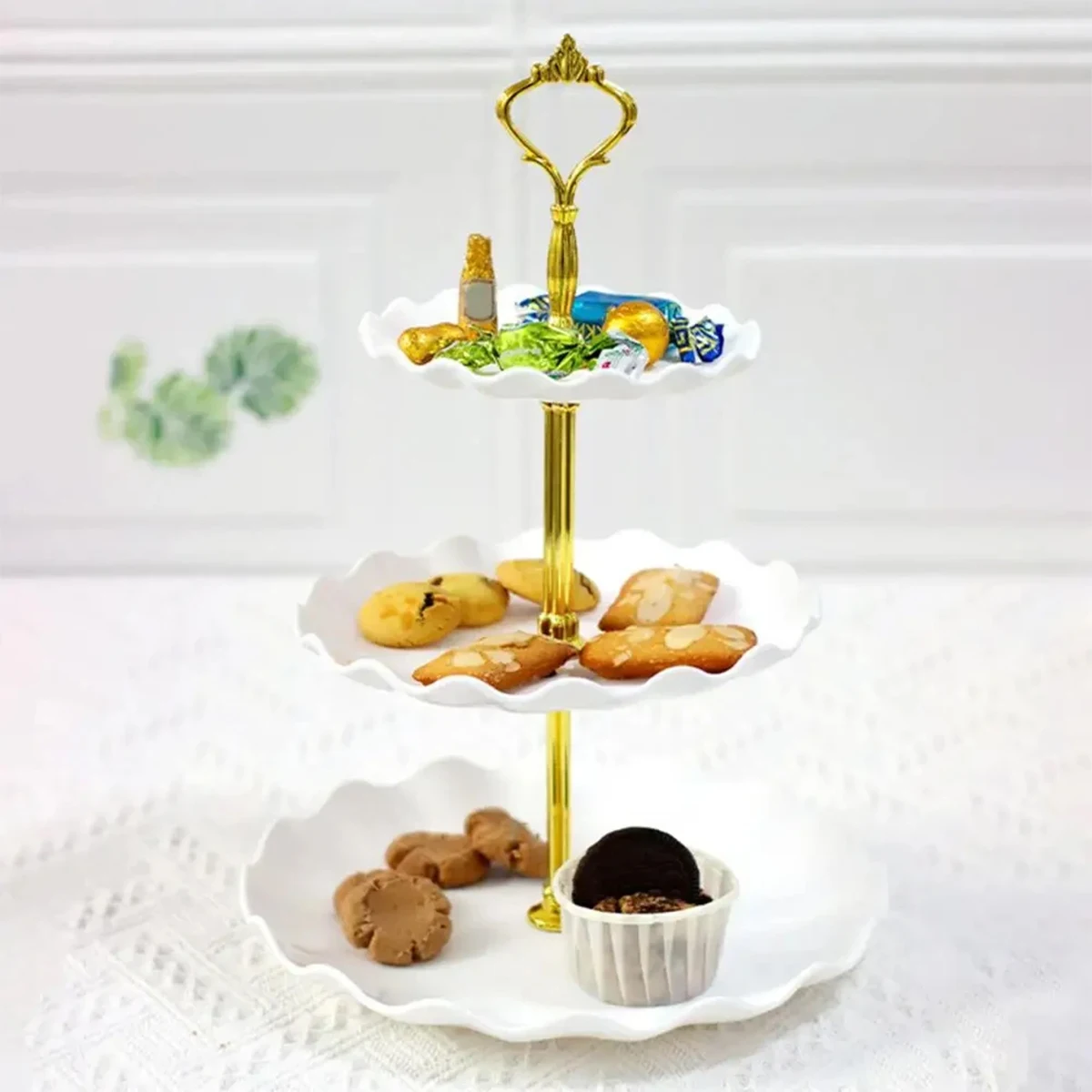 Plastic Dessert Display Table Wavy European And American Style Buffet Tea Break Cake Dessert Service Tray Fruit Plate Display