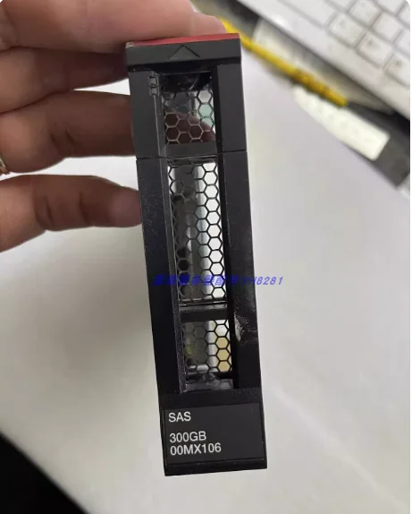 

For Lenovo 7XB7A00063 00MX106 300G 10K 12Gb SAS 2.5 3.5 SR550 SR650 hard drive