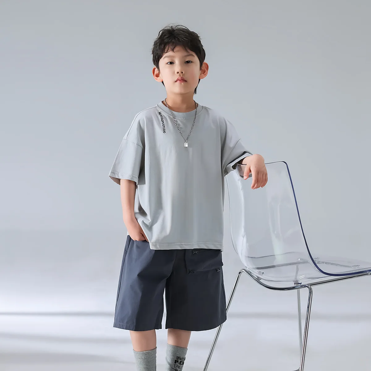 Boys' Summer Set 2025 New Children's Style Korean Edition Short Sleeve T-shirt Work Pants Solid Color Simple Trendy