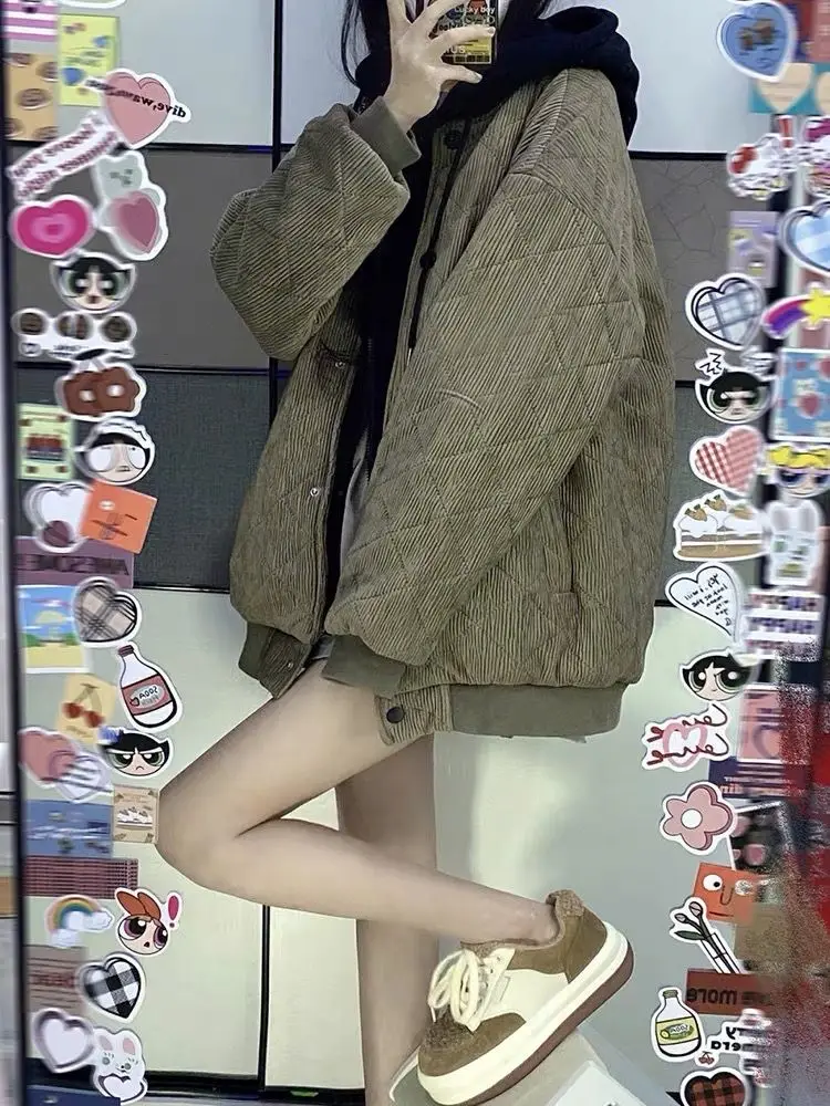 

Бейсбольные куртки в стиле хип-хоп, женские летние с шипами для танцоров, поле Casaco, футбол, самолет, пышные заклепки, гоночные лацканы, металлические раздвижные ретро