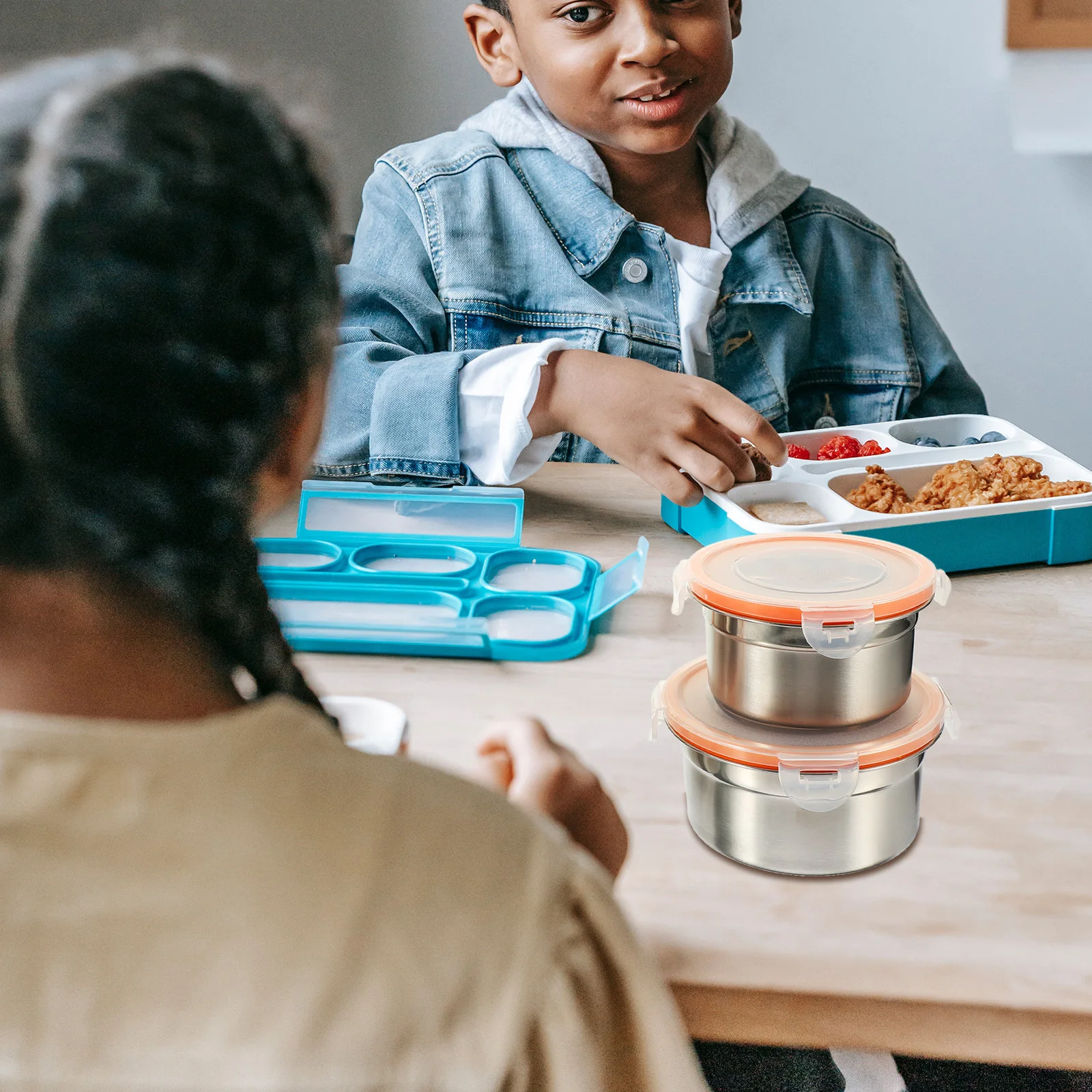 

4Pcs Circular Fresh Keep Containers Food Grade Material Sealed Storage Salad Bowls Freezer Safe Multi-Function Refrigerator