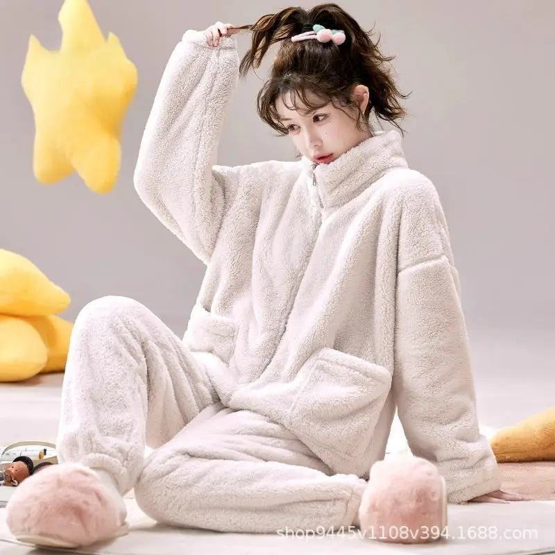 

Корейская версия, утепленные пижамы для девочек, домашняя одежда, коралловый флис, сохраняет тепло, осенне-зимняя женская домашняя одежда, ночная рубашка, комплект из двух предметов