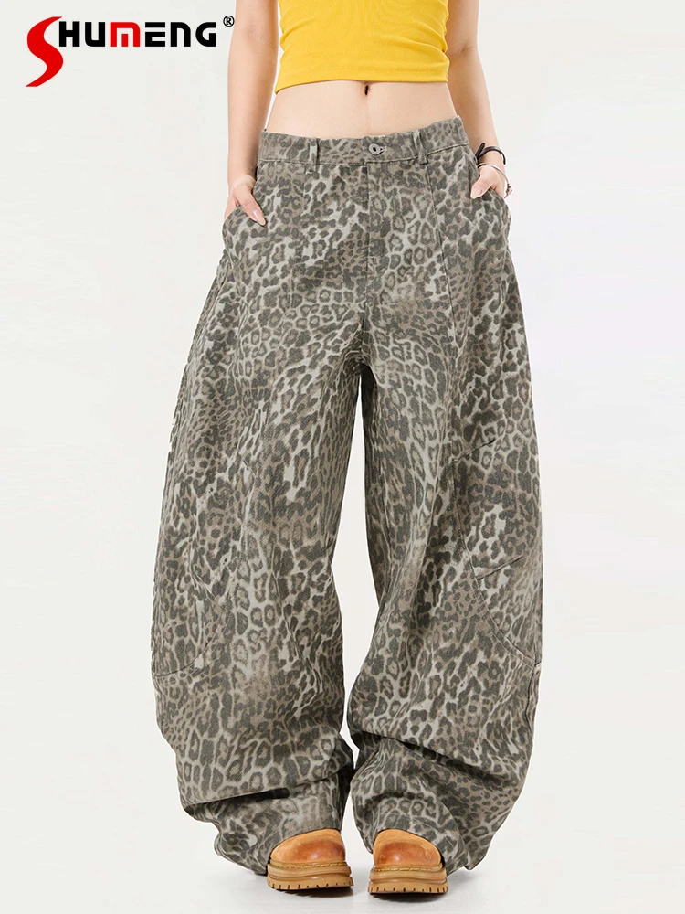 

Fashion Retro Leopard Curved Jeans Men Women 2025 Autumn New Loose Comfort Denim Pants Handsome Chic Personality Denim Trousers