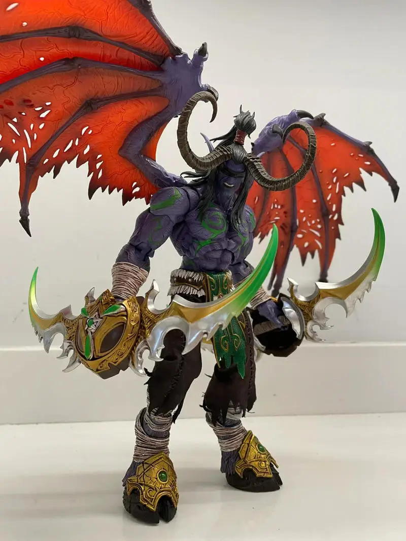 Spot Hero Toys Demon Hunter Illidan Stormrage Height 24cm Action Figure Collectible Model