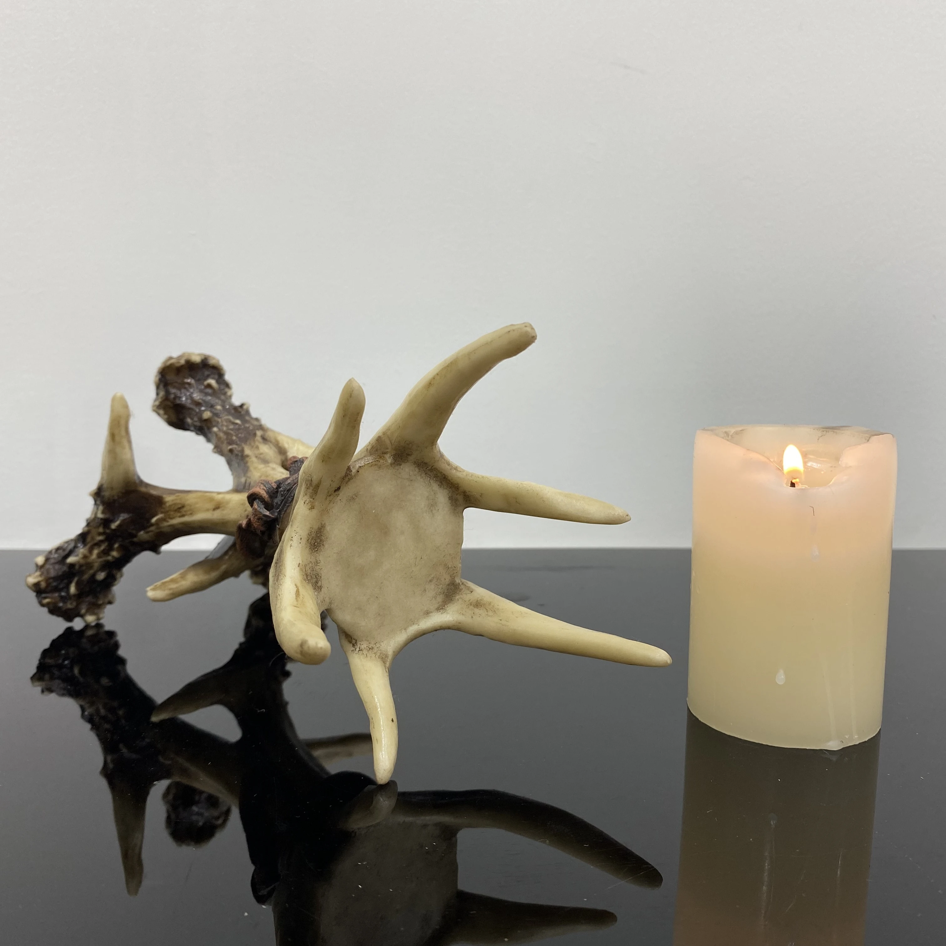 Vintage Antler Candlesticks Resin Animal Candle Holder Antlers Deer Statue Home Decor Living Room Fireplace Christmas Decoration