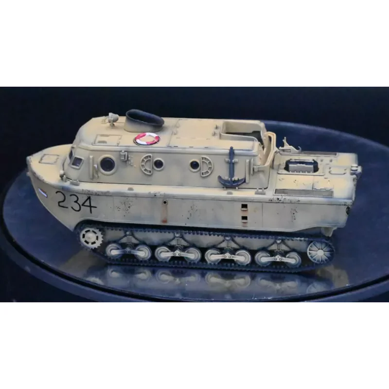 1/72 Scale LWS Amphibious Tractor Finished Tank Model Collection Item For Decoration And Display Piece