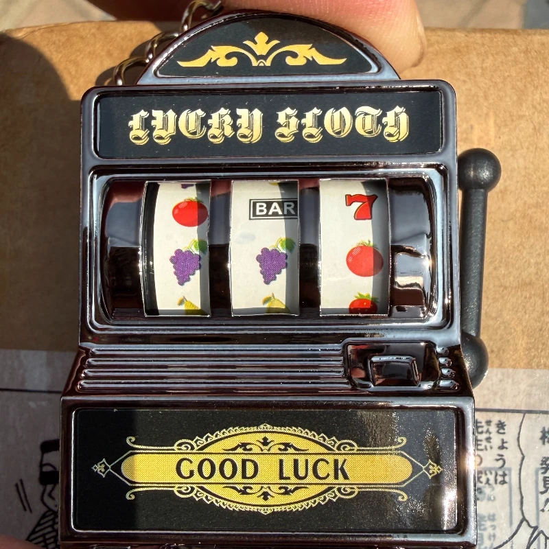 Fruit Slot Machine Keychain Lucky Charm Jackpot Keychains Mini Casino Pendant Bag Charm Novelty Gifts Decoration