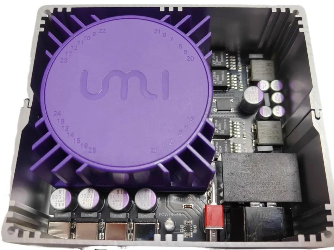 Zero magnetic leakage 35W linear power supply. Electromagnetic isolation four outputs, two 12V3A, two 5V3A