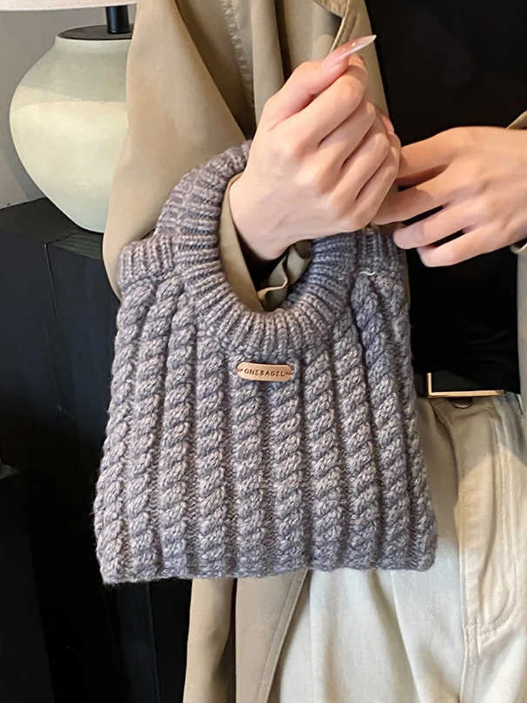 Leisure Women's Knitted Bags Korean Simple Thickened Knit Handbags Fashion Versatile Solid Tote Bag 2025 Spring New