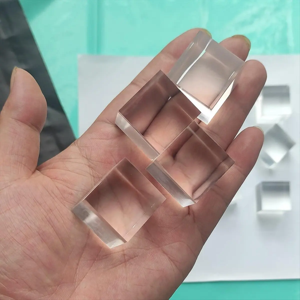 A63K& 10 Pcs 1inch X 1inch X 1inch Clear Acrylic Square Squares Blocks - All Sides Polished, Plastic Square Rod Peg