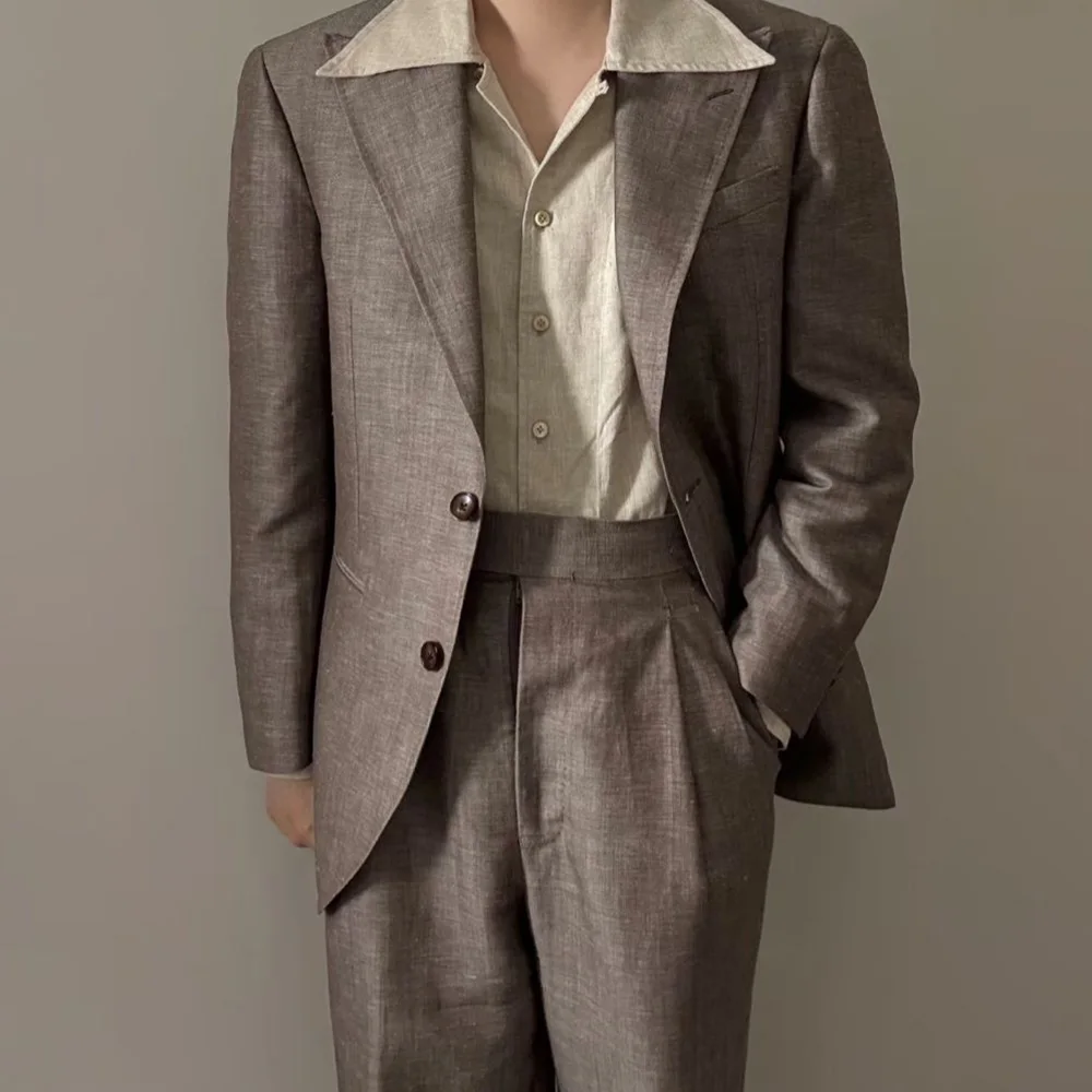 

Men's Suit Single-Breasted Solid Color Two-Piece Suit Business Casual Men's Suit Set Comfortable and Breathable Notched Lapel De