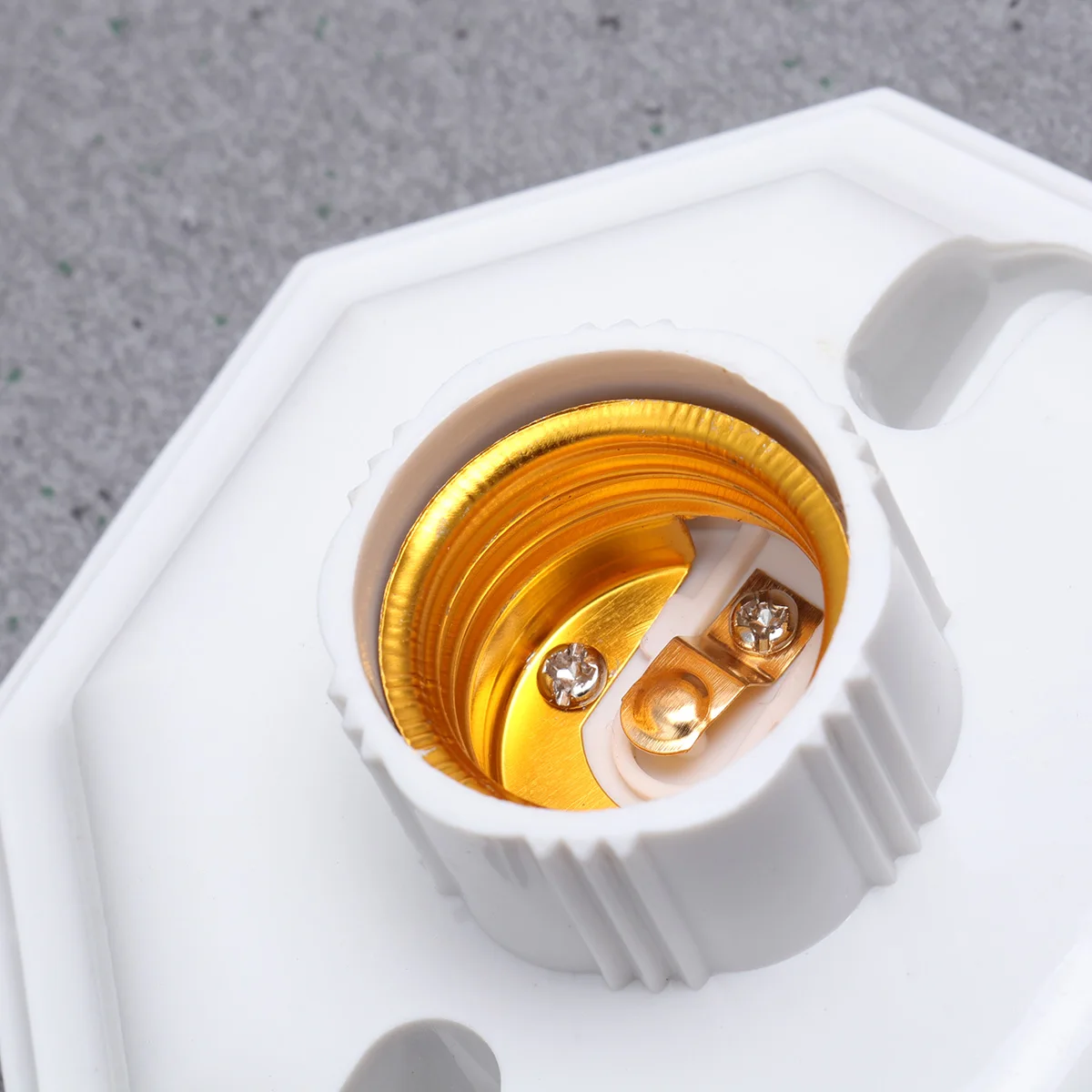 

4pcs E27 Screw Lamp Holder Lightweight Octagon Body Bottom Easy Install Suitable Hallway Living Room Driveways for Home