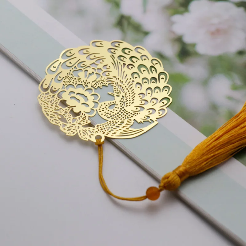 

Cute Kawaii Peacock Brass Bookmark Portable Reading Pendant Accessories Bookclip Tab Escolar Papelaria Office School Stationery