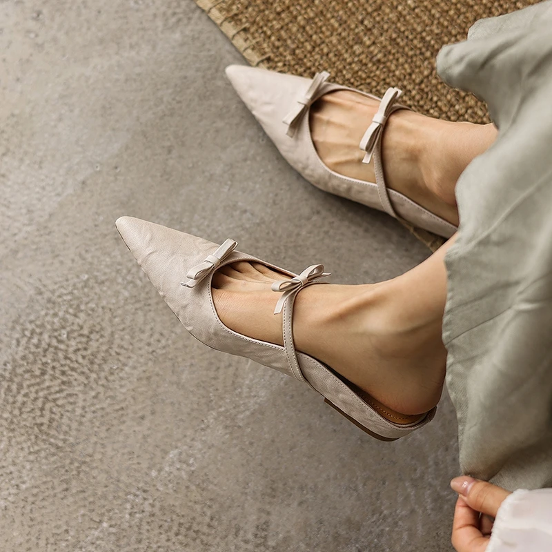 

Women's new summer leather cowhide pointed toe, bow toe, high-end comfortable retro M ü ller shoes, fashion slippers