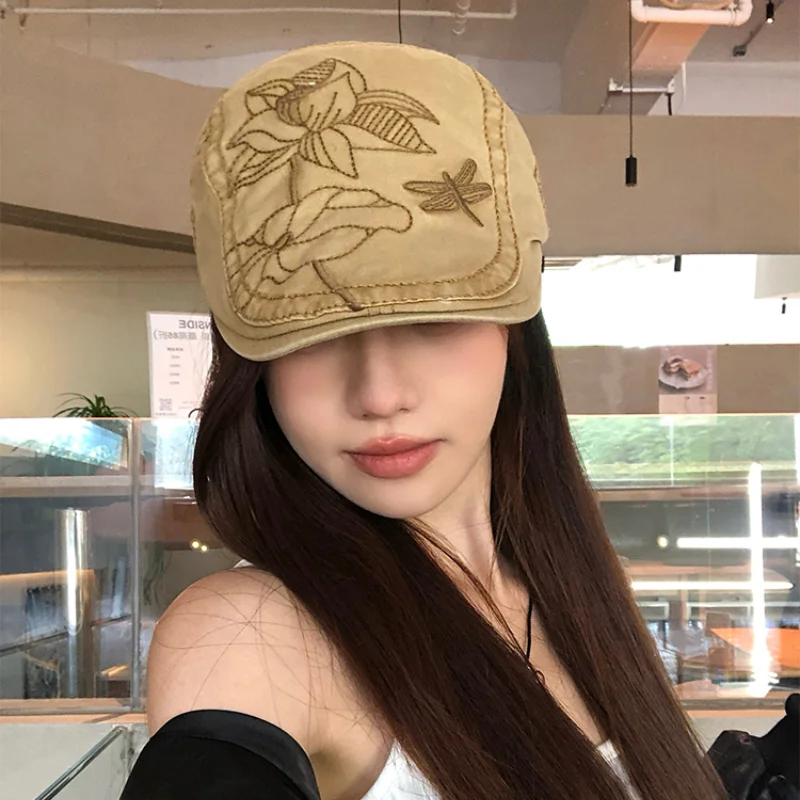 British Retro Embroidery Forward Hats Women Summer Autumn Millennial Spice Girl Sweet Versatile Show Face Small Literary Berets