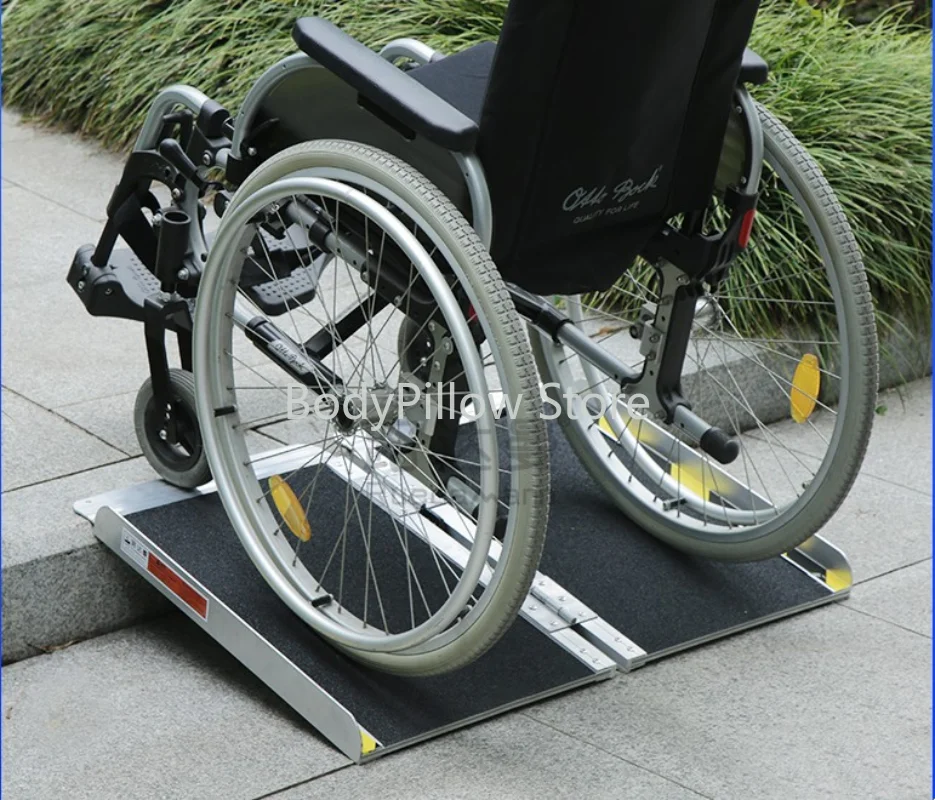 

Convenient and Comfortable Use Iron Motorcycle Ramp Car Trailer Vehicle Loading Ramp Folding Steel