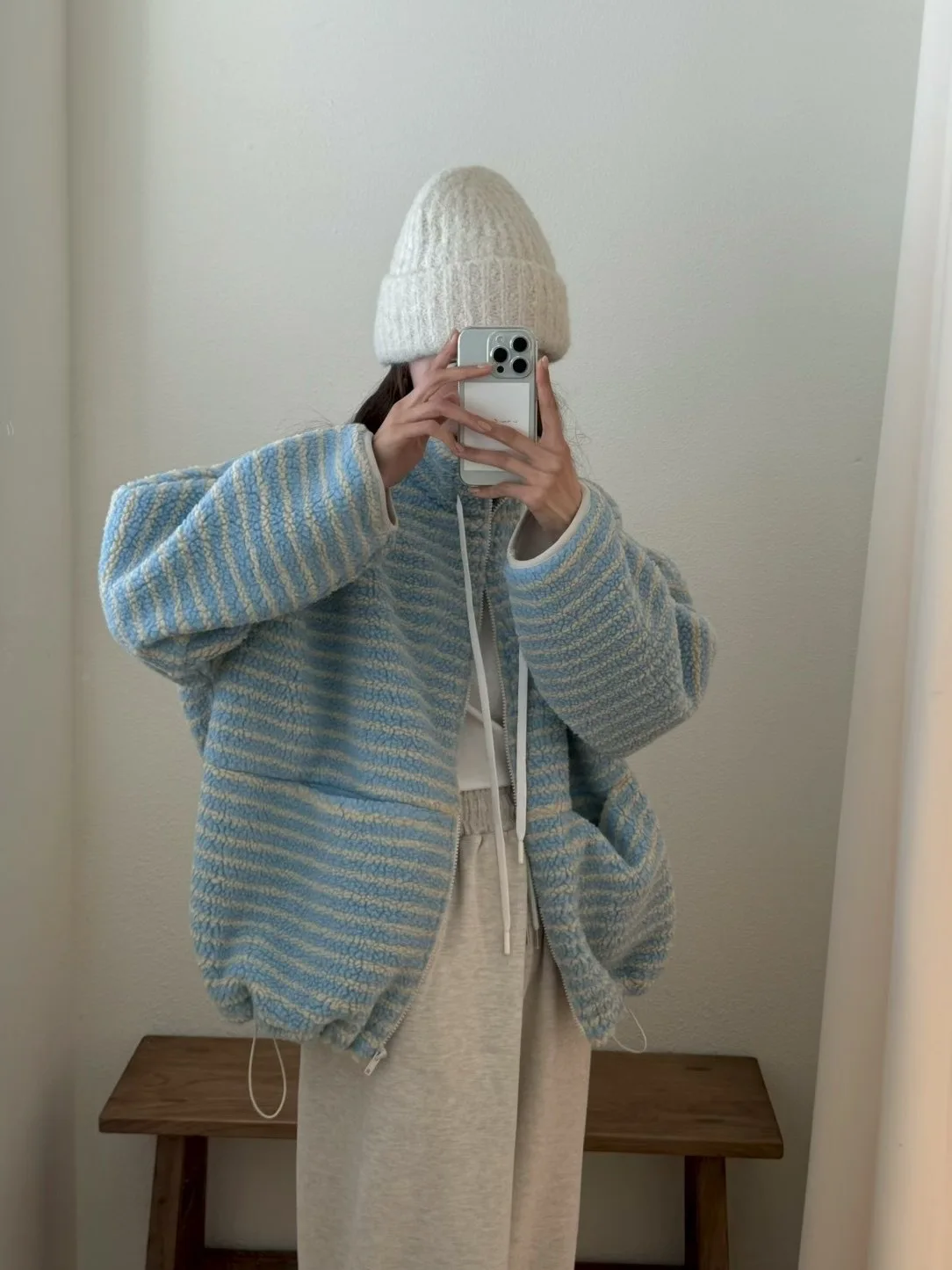 

Теплый полосатый женский жакет на молнии, весна 2026, свободная посадка, воротник-стойка, эластичный подол, повседневная верхняя одежда