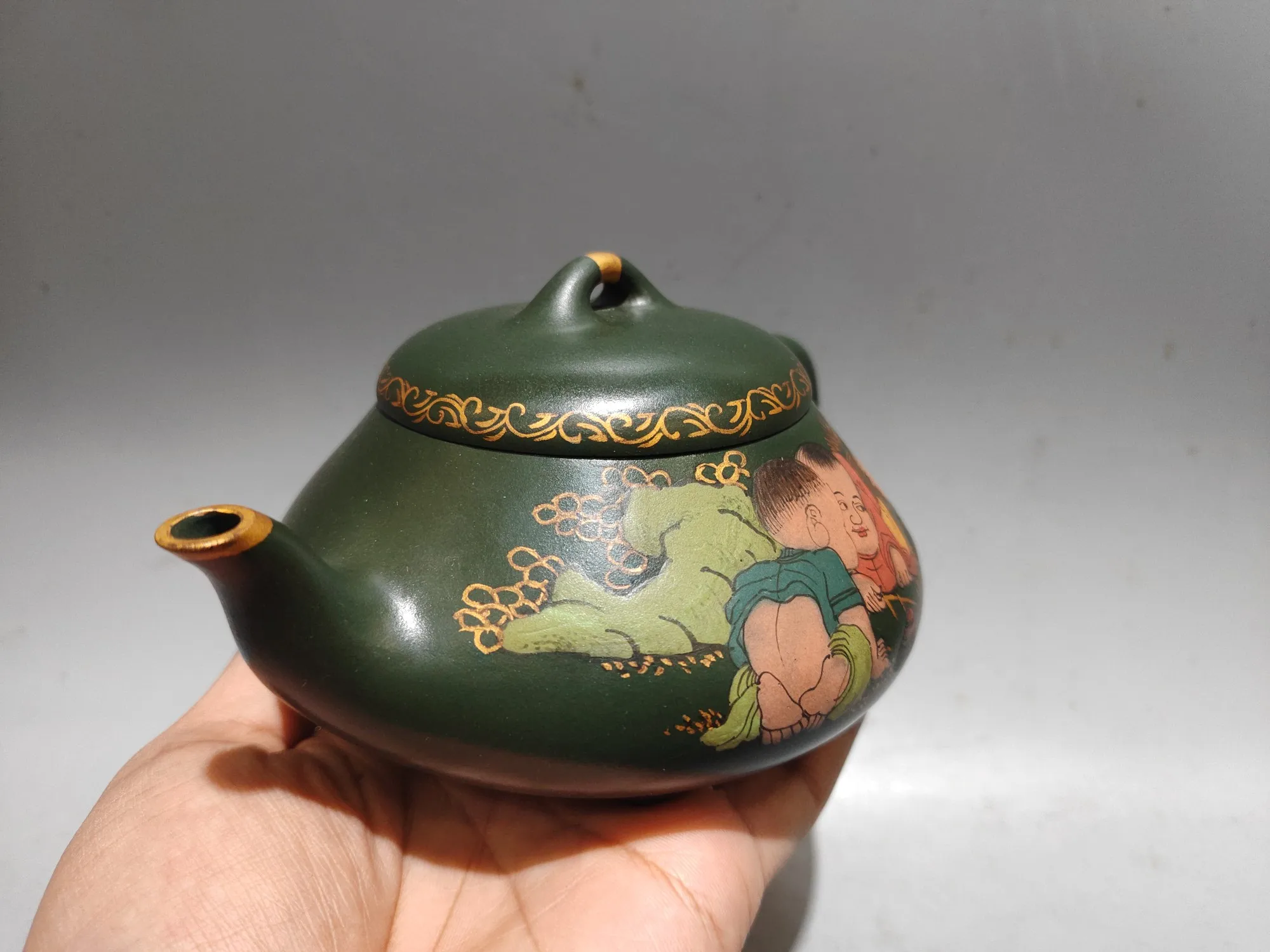 Purple teapot Yixing Purple Clay Teapot Outline in gold Painted Han Tang stone ladle pot Childhood Fun Boy Pattern  Kettle