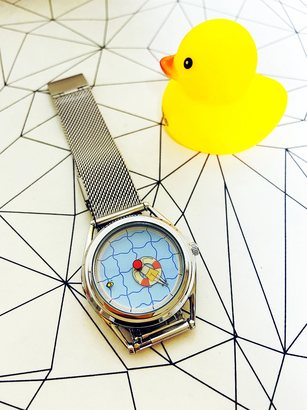 حمام سباحة وقت الفراغ ، ساعة التصميم الإبداعي ، هدية بسيطة ، حزام جلد معدني محايد