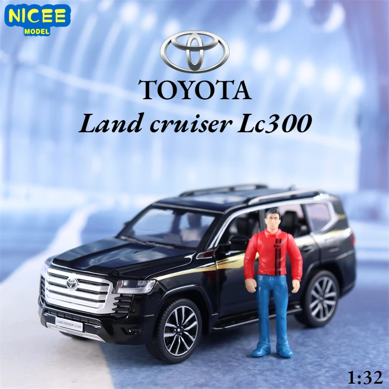 

Модель автомобиля Toyota LAND CRUISER LC300, масштаб 1:32, из металлического сплава