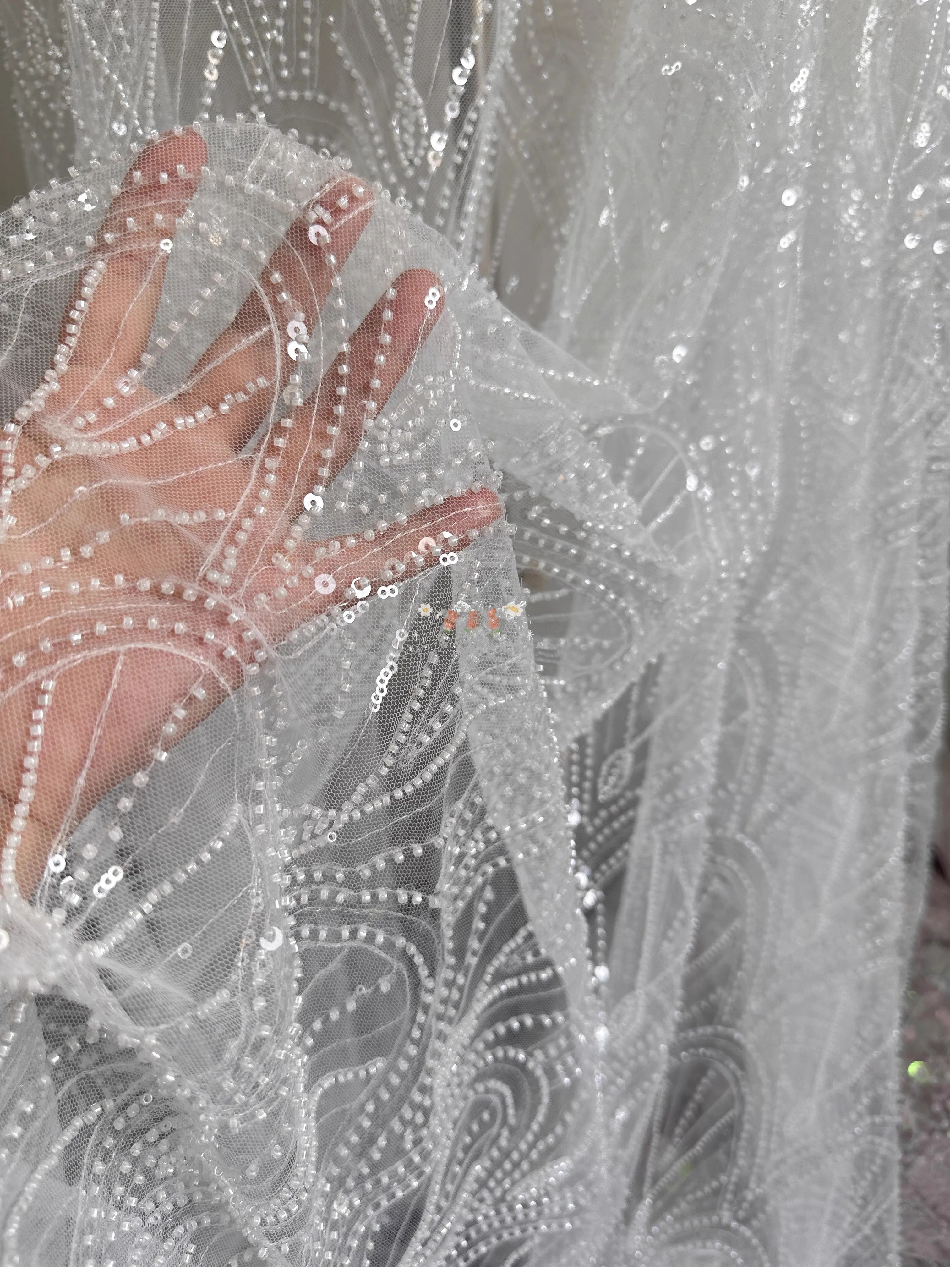 European white luxury shell Wave sequins nail beads lace fabric advanced wedding dress fabric width 130cm - Image 2