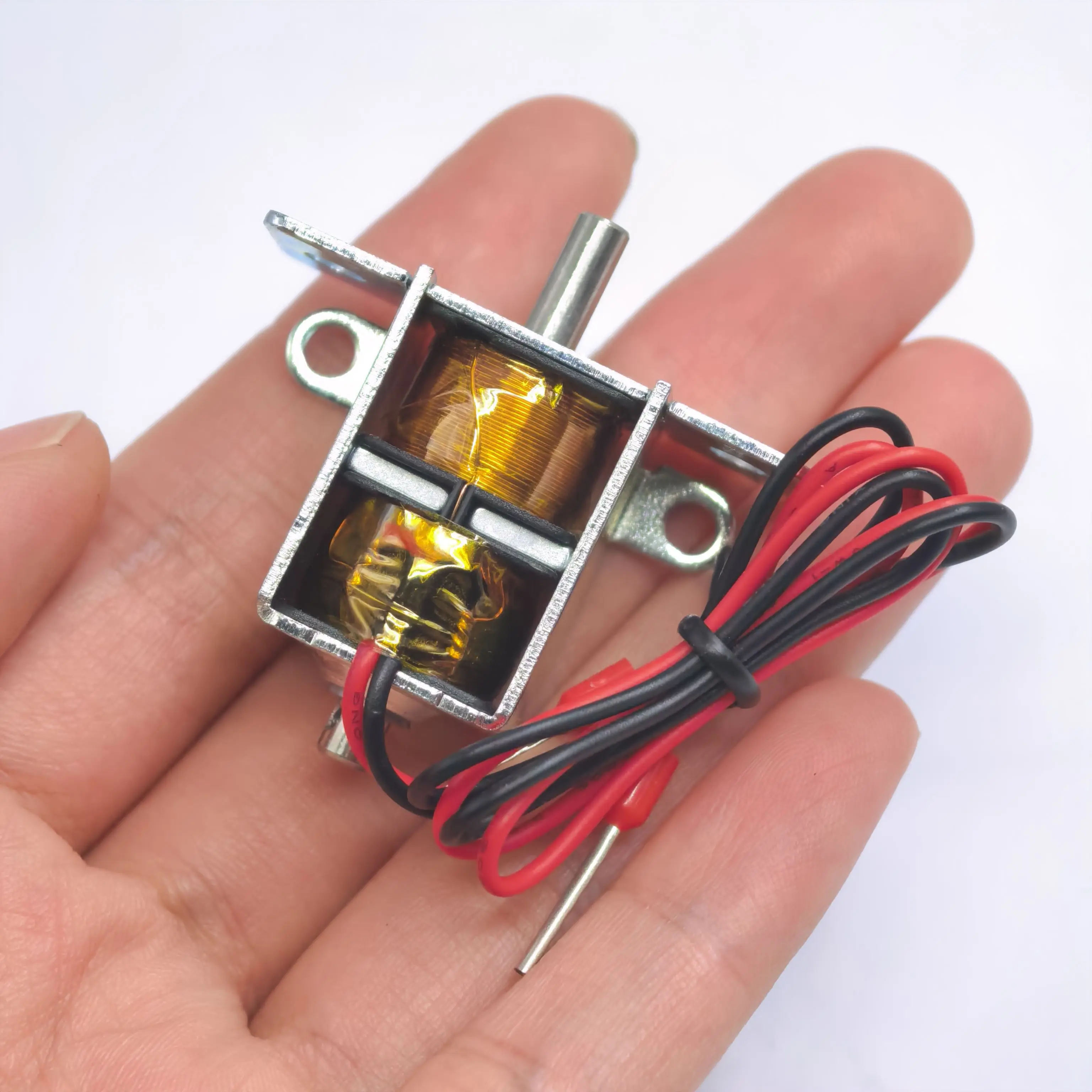 DC12V Two-way Self-holding Solenoid Mini 6MM Stroke Push-pull type self-holding electromagnet For Electronic lock