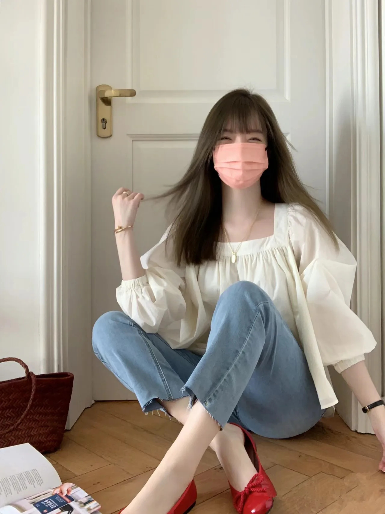 

Весна 2023: Женская свободная блузка с квадратным вырезом, рукавом 3/4, однотонная, с кружевом и узором «снежинка»