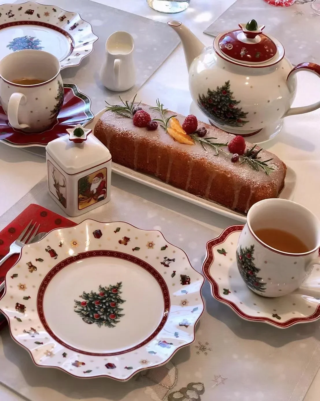 

German Weibao Tableware in-Glaze Decoration Christmas Series Toy Joy Mug Bowl Western Cuisine Plate Salad Dish Dessert Plate