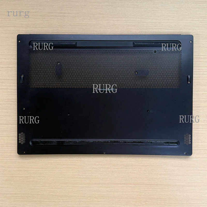 R+ is suitable for MSI GS65 MS-16Q2 MS-16Q3 MS-16Q4 black portable computer D case base protective cover case