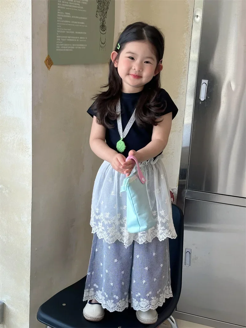 Girls Set 2026 Summer New Childrens Wear Korean Girl Baby Short Sleeve T-shirt Plaid Embroidered Pants Butt Curtain Three-piece