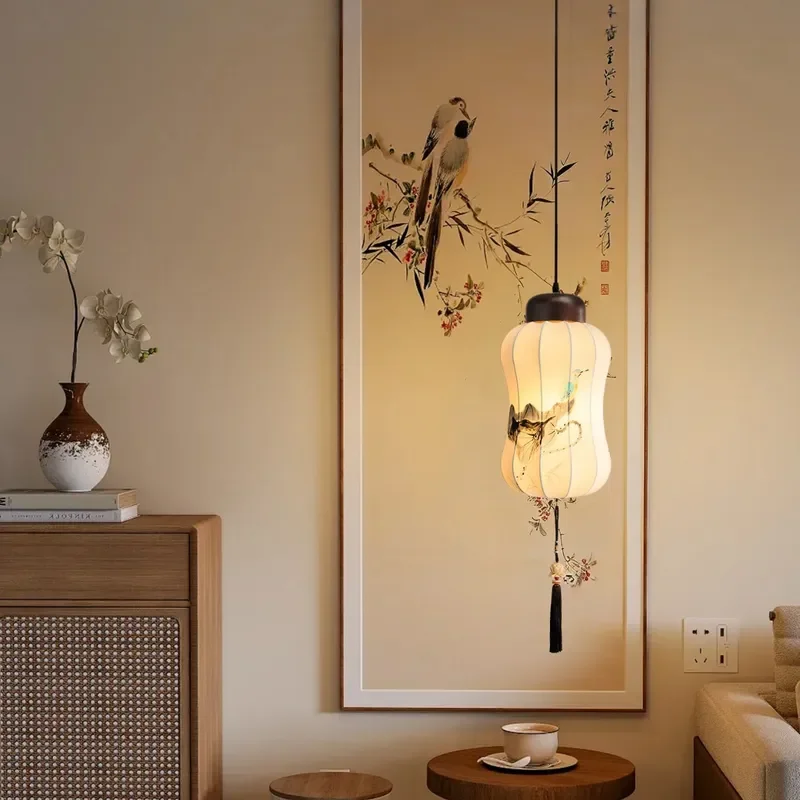 Vintage Chinese Style Small Chandelier Song Dynasty Aesthetic Zen Light for Tea Room Study Retro Creative Bedroom Bedside