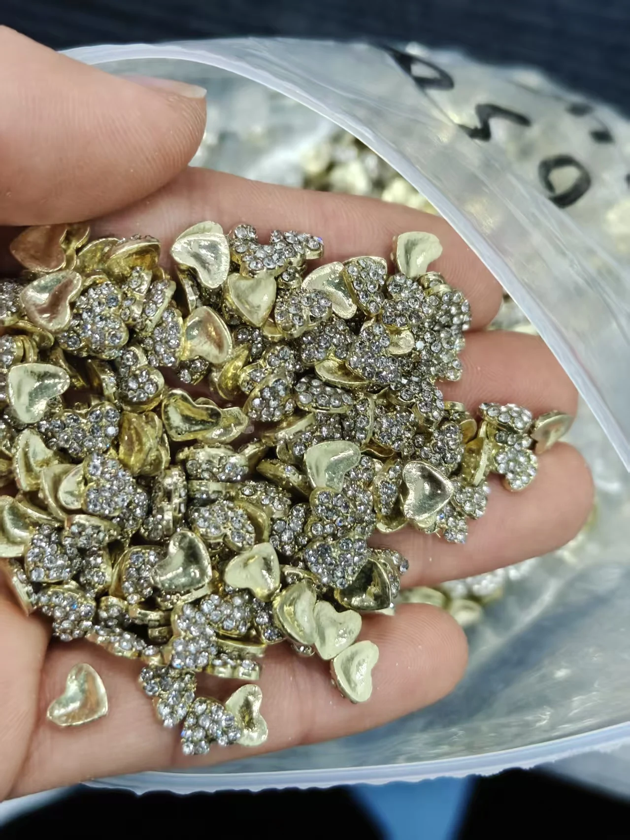 

10Pcs Gold Plated Heart Shape Nail Charms with Rhinestones 3D Sparkly Nail Art Decorations for DIY Manicure Accessories