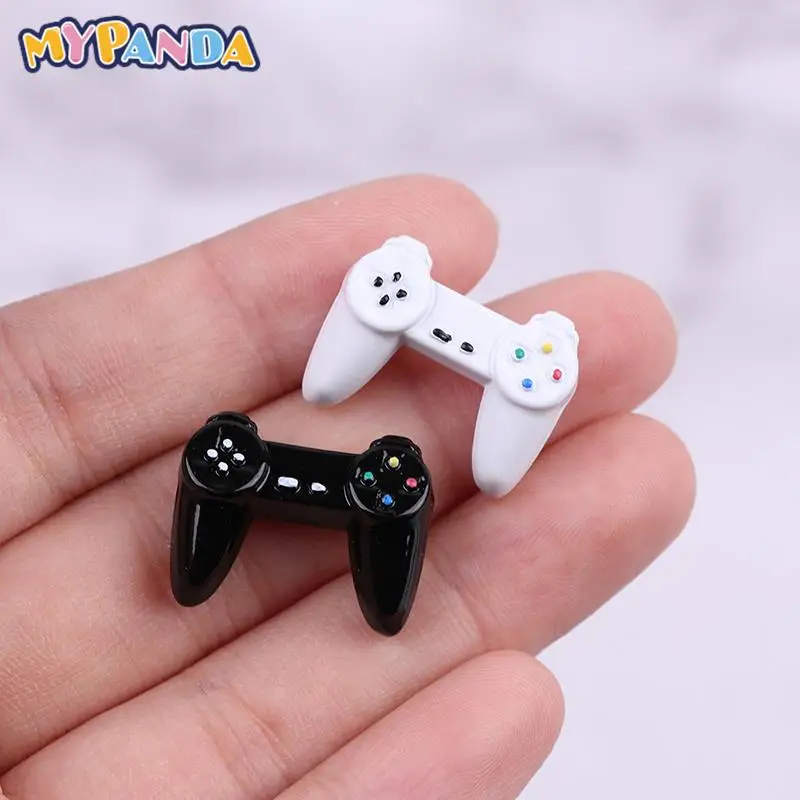 1Pc Dollhouse Mini Model Gamepad Simulation Wireless Game Controller 1:12 Dollhouse Decoration Pretend Toys