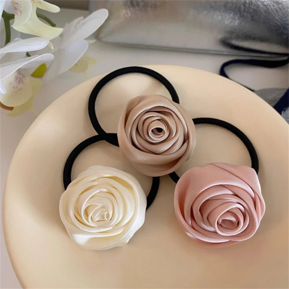 Scrunchies de flores rosas de satén francés para mujeres y niñas, coleta Floral dulce coreana, banda elástica para el cabello, tocado de cuerda para