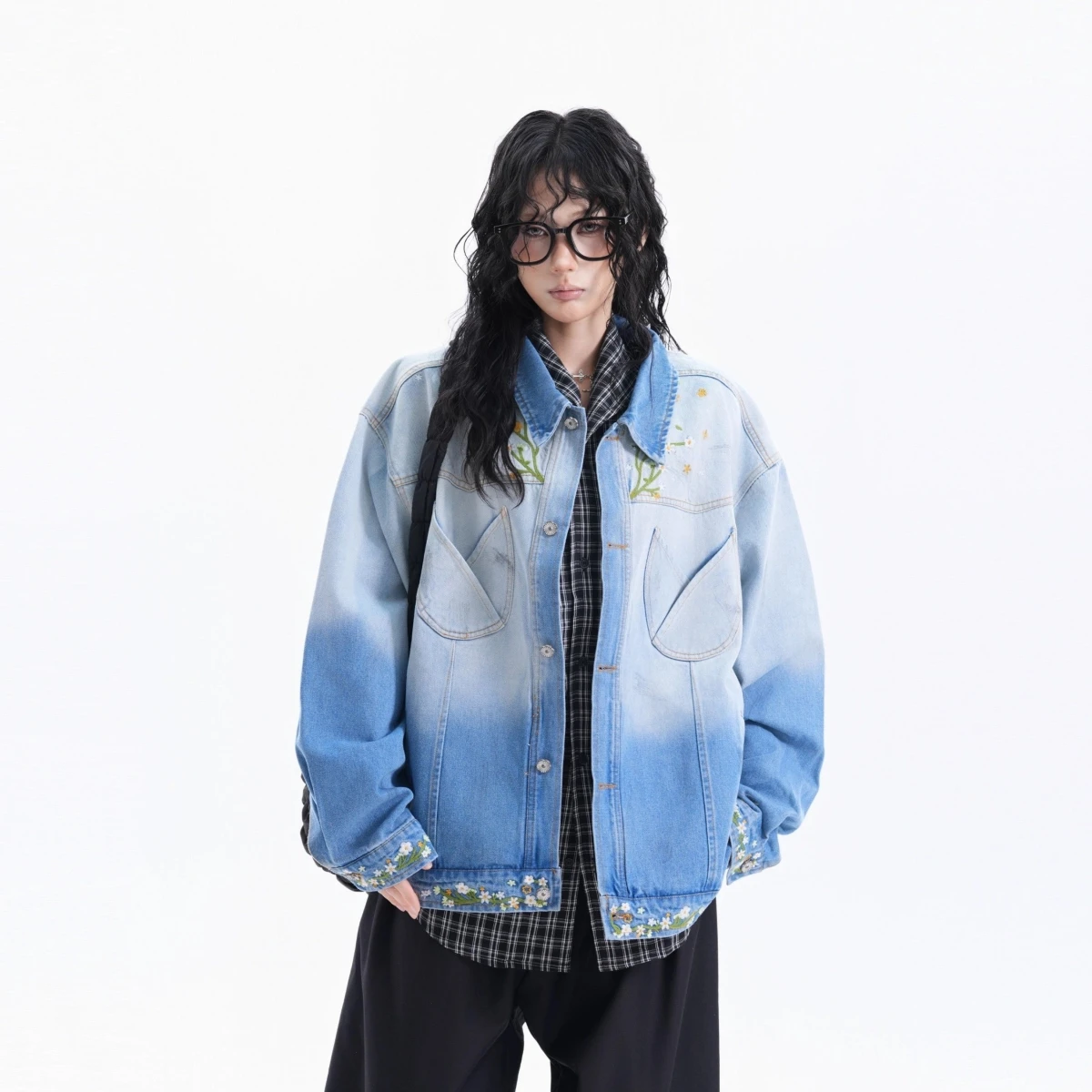 

Джинсовая джинсовая куртка с цветочной вышивкой в стиле ретро, длинная верхняя одежда све для молодежи, всесезонная одежда