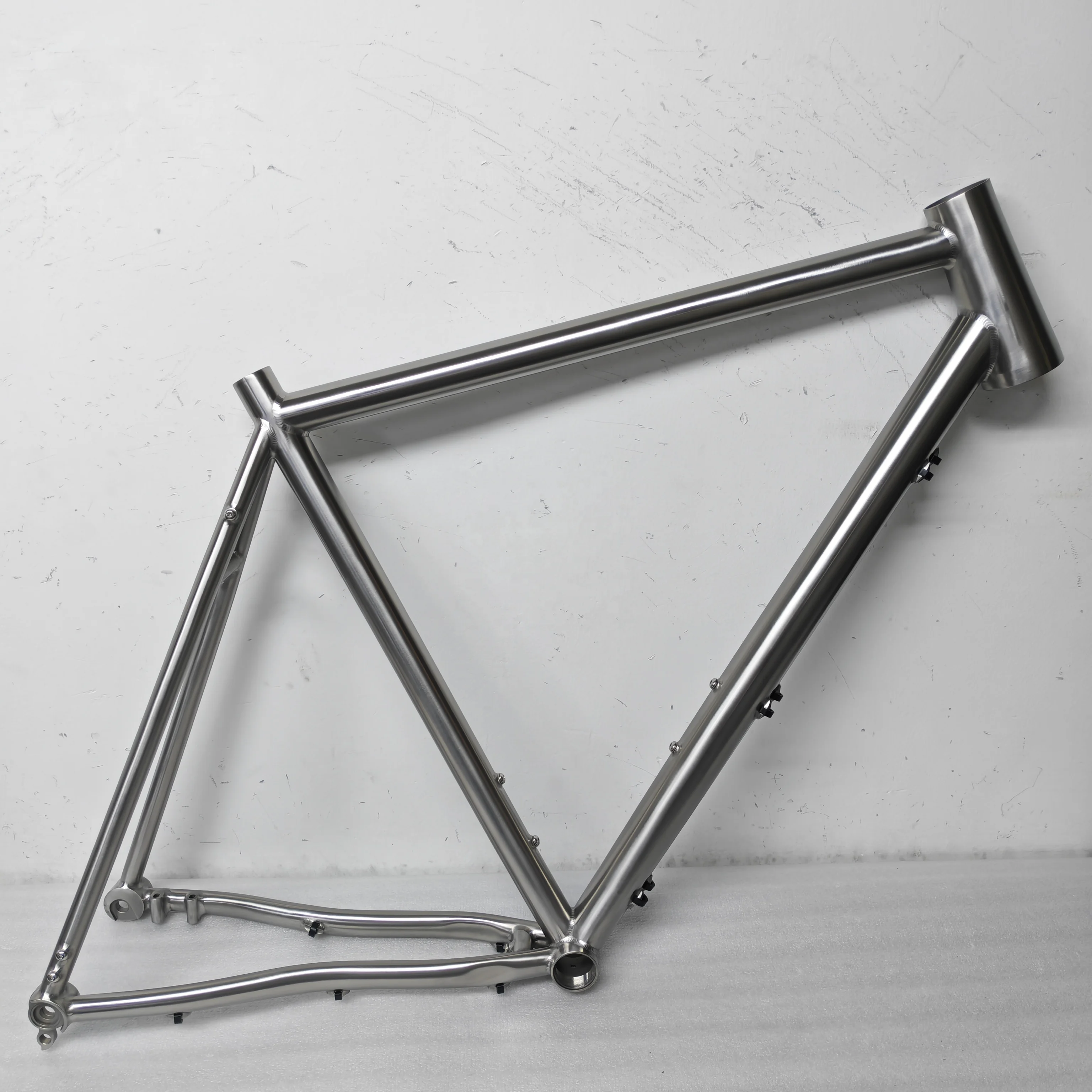 

YTYIN Custom-built Titanium Gravel Bike Frame with Flat Mount Disc Brake