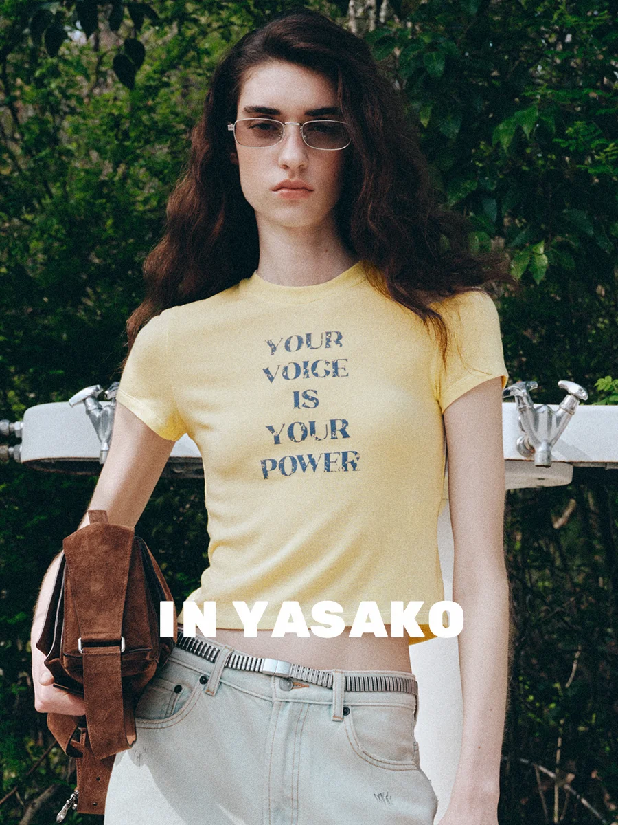 

Футболка Yasako из гладкой мягкой шерстяной смеси, облегающая, с коротким рукавом, с оригинальным принтом, в повседневном стиле, женская модная коллекция весна