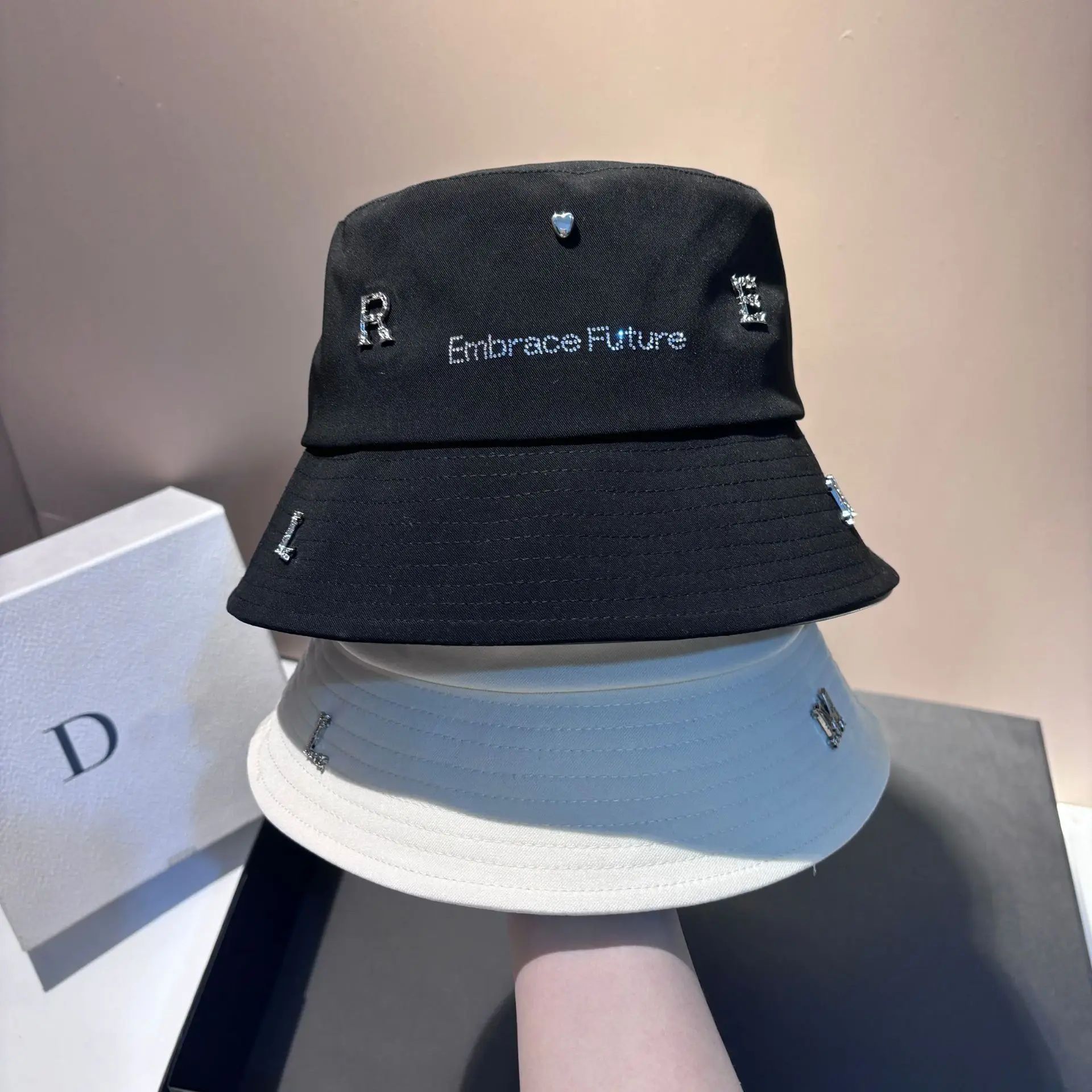 Spring Summer Outdoor Sun Protection Face Cover Youthful Bucket Hat Multi Letter Print Washed Cotton Flat Top Basin Cap Women