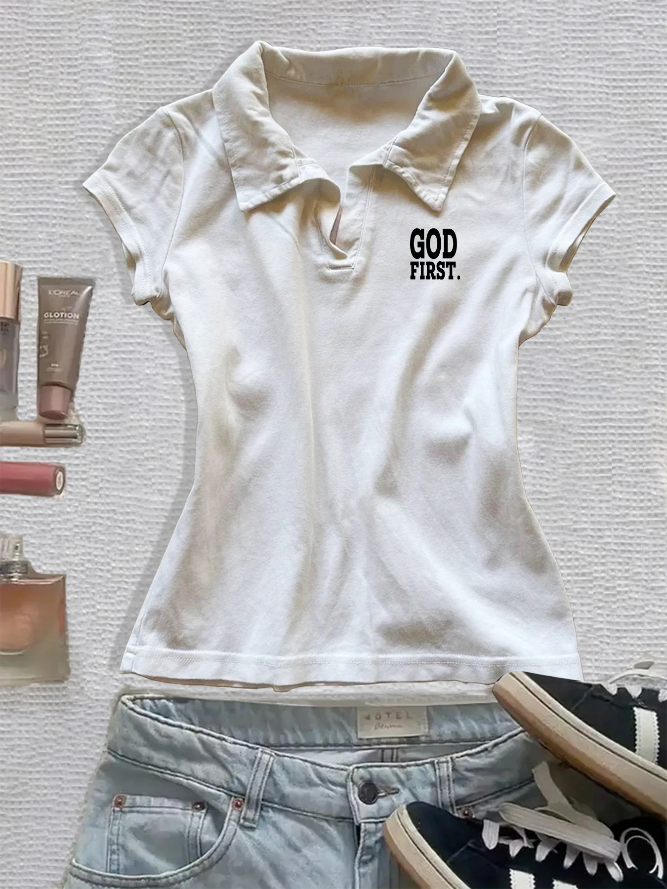 Amazing summer Women's slim polo with small V-neck and short sleeves is easy and fashionable this is what you really need