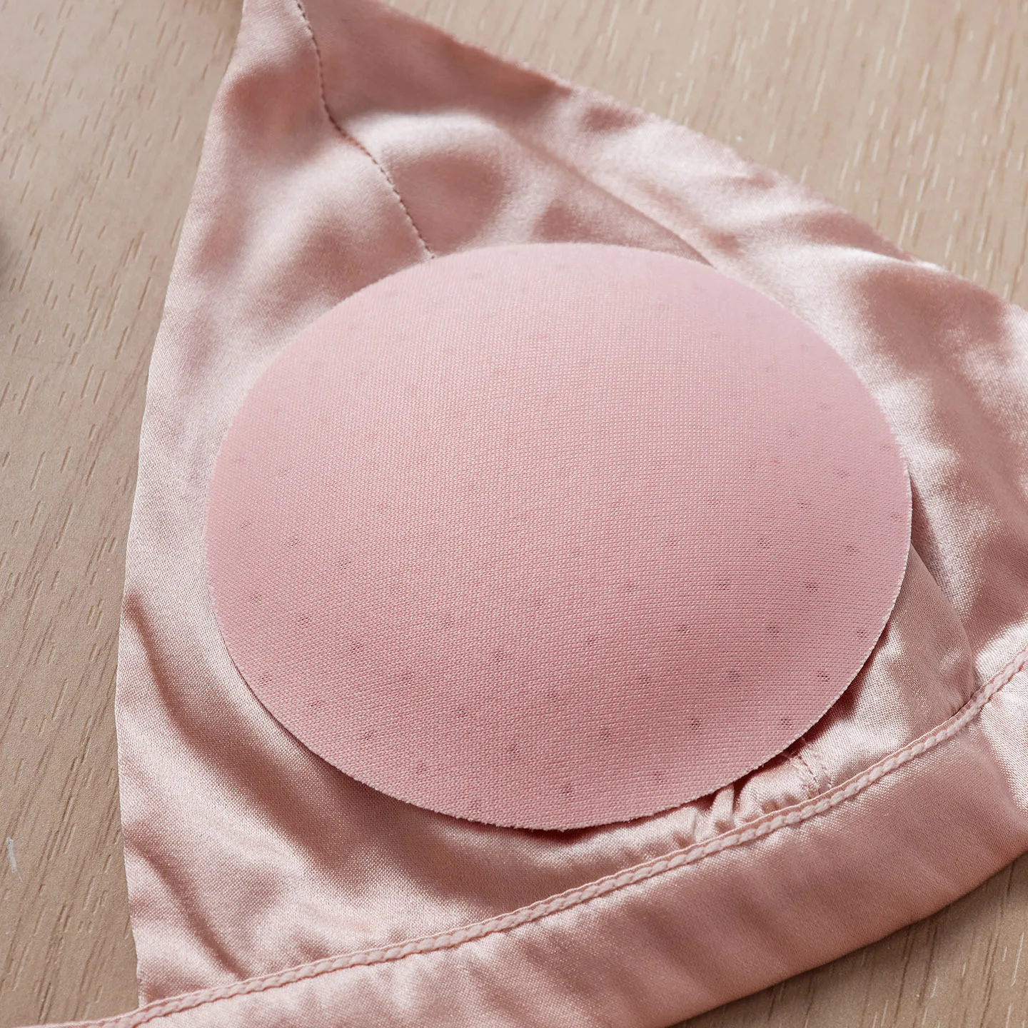 Birdtree، حمالة صدر لاسلكية من حرير التوت عيار 9% من ألياف لدنة 6%، ملابس داخلية ناعمة قابلة للتنفس على شكل مثلث للنساء، على الطراز الفرنسي، 2025 جديد A5D632JF