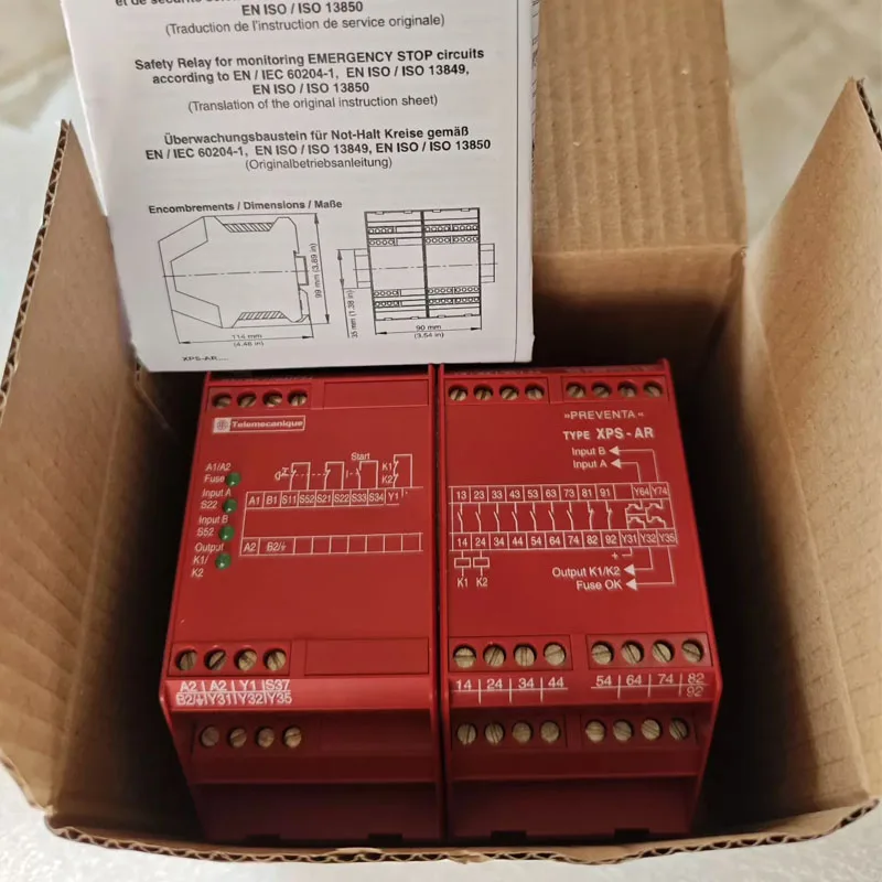 XPSAR371144 Emergency stop safety relay