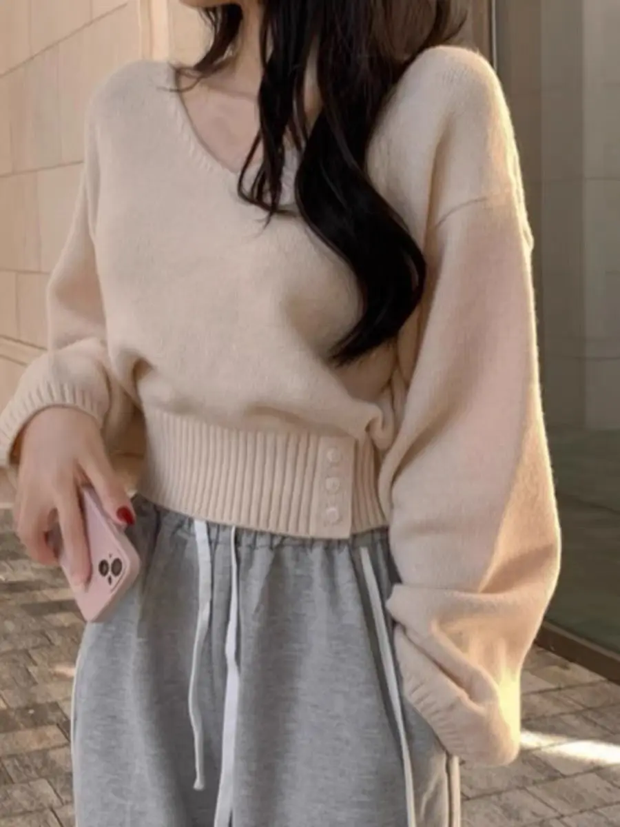 

2025 Spicy Girl Autumn Winter Solid Color V-neck Side Buckle Waist Slimming Short Style Knitted Sweater Women's Pullover Top