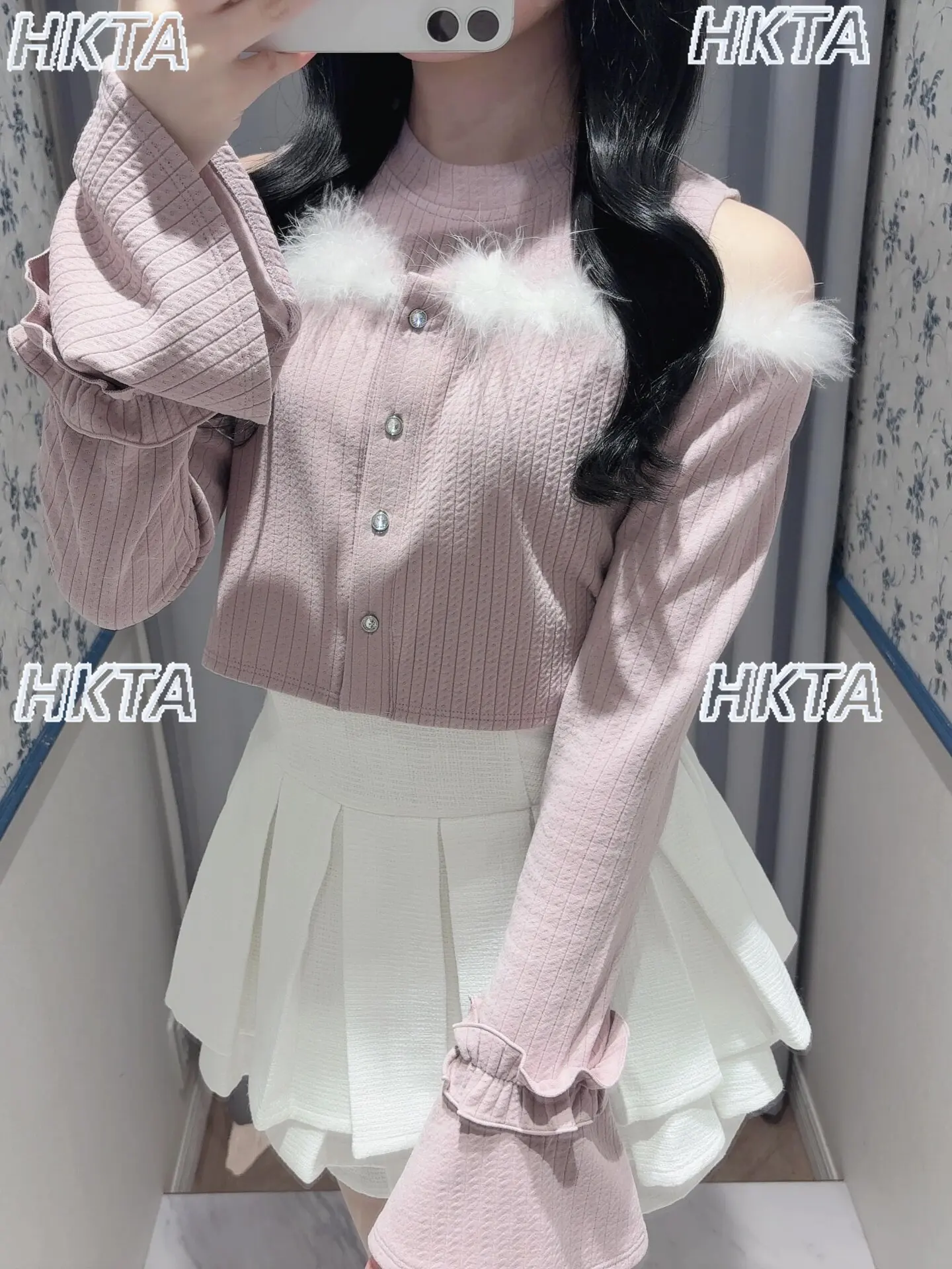 Japanese Sweet Rhinestone Off Shoulder Plush Horn Long Sleeved Tshirt Autumn Cute Slim Black Tshirt Lolita Knitted Sweater Women
