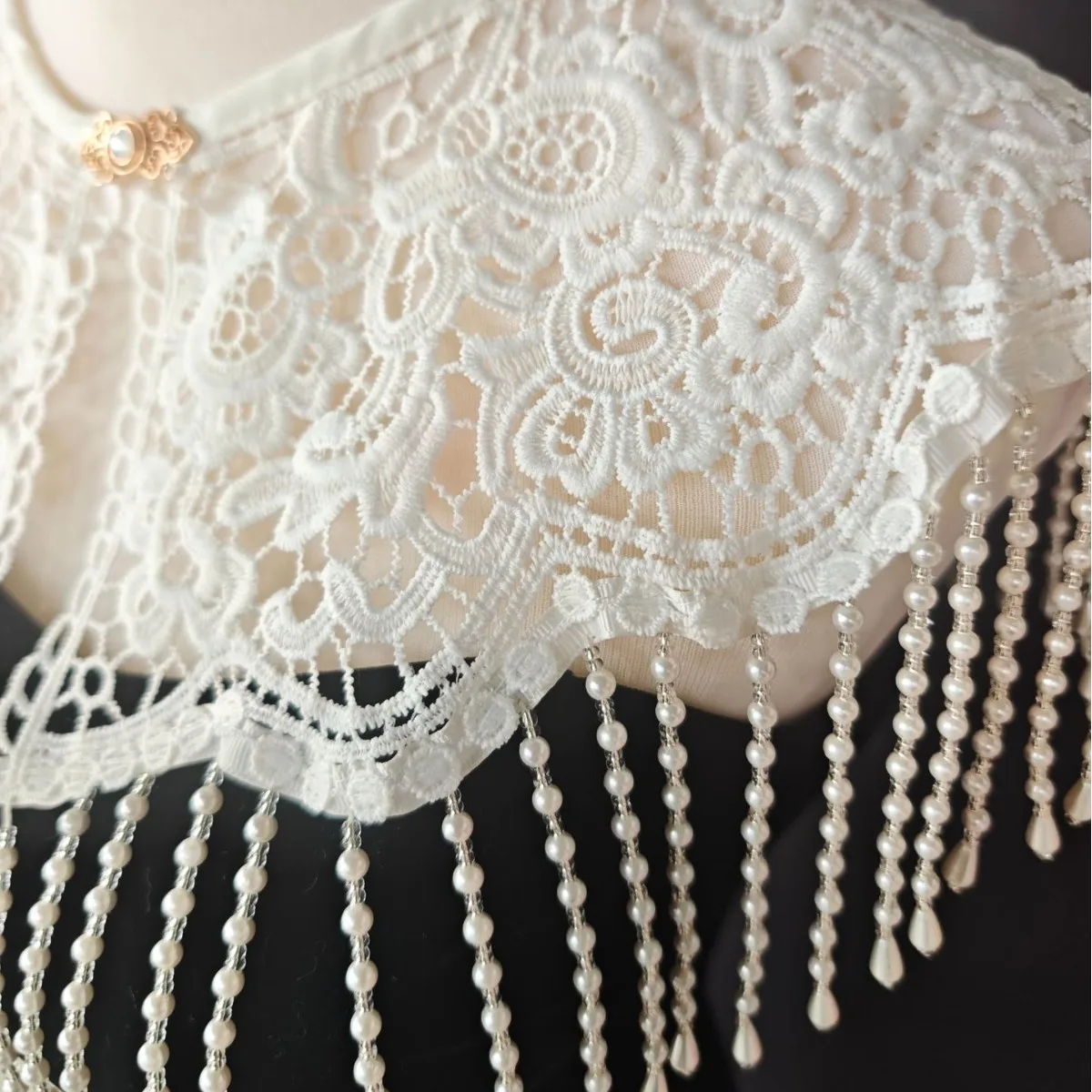 ww27 retro lace hollow fringed shawl women's summer new versatile short high sense