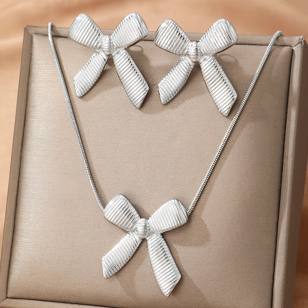 Stainless Steel Set Small Delicate Unique Bow Line Textured Necklace Earrings Two Piece Set For Women Jewelry Party Accessories